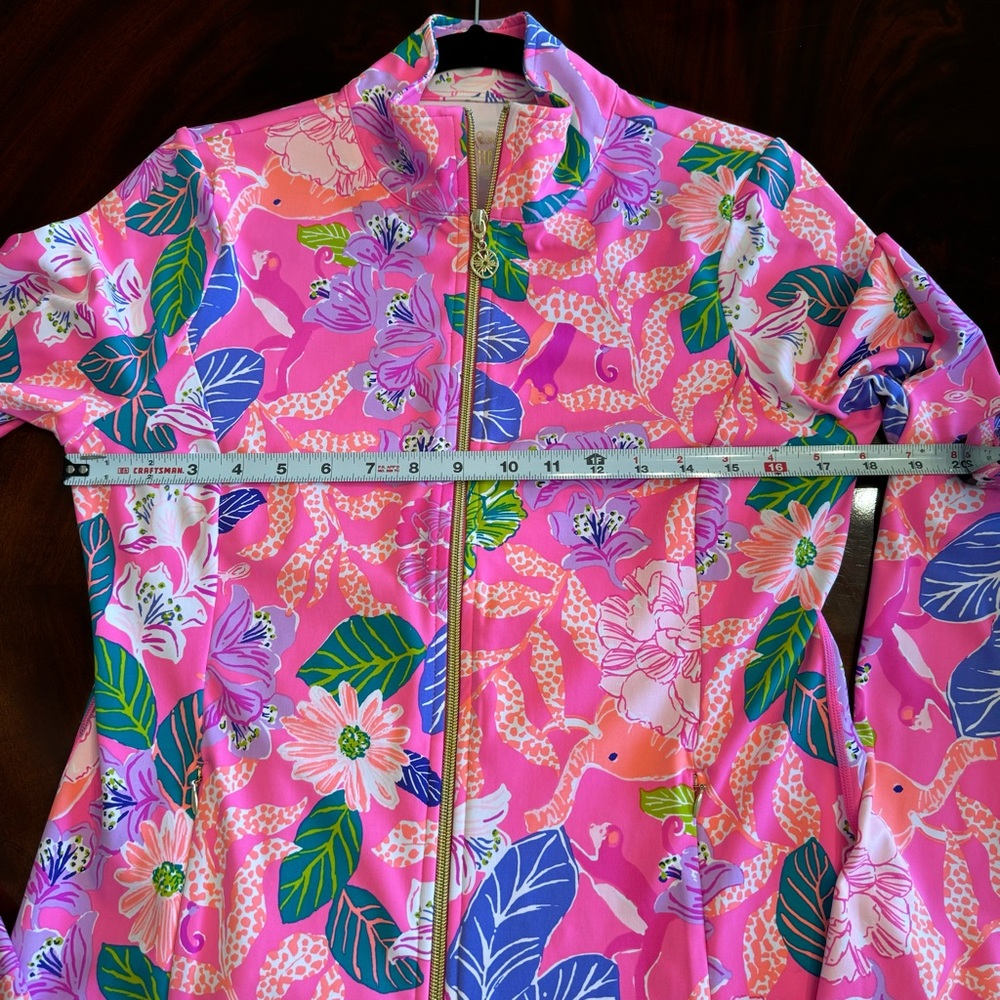 Lilly Pulitzer Luxletic Brittana UPF 50+ Jacket Pink Isle Best Of Friends - Picture 14 of 14